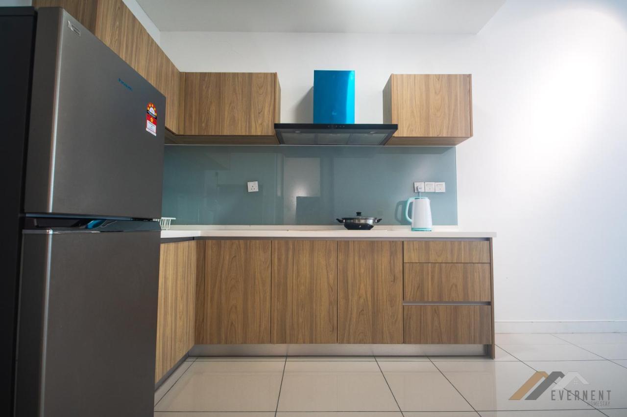 Marina Times Square Homestay By Evernent Miri Exterior photo